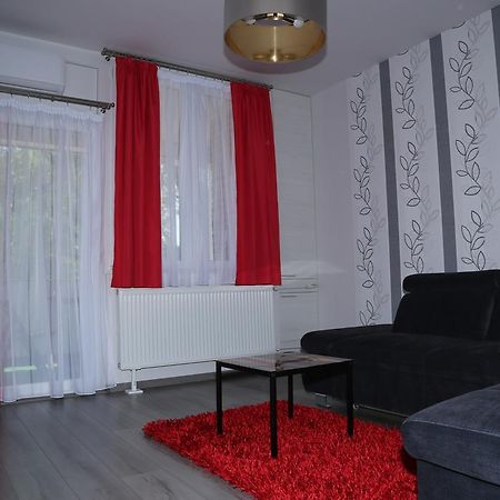 Szofi Apartman Hajdúszoboszló Εξωτερικό φωτογραφία